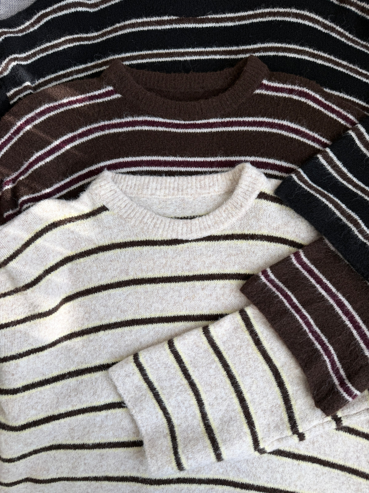 Gestreifter Pullover