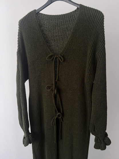 STRICKJACKE MIT SCHLEIFEN