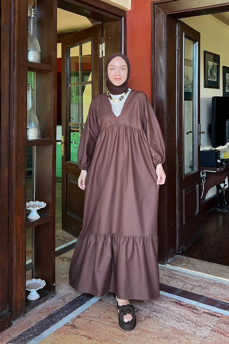 Kleid mit V-Ausschnitt